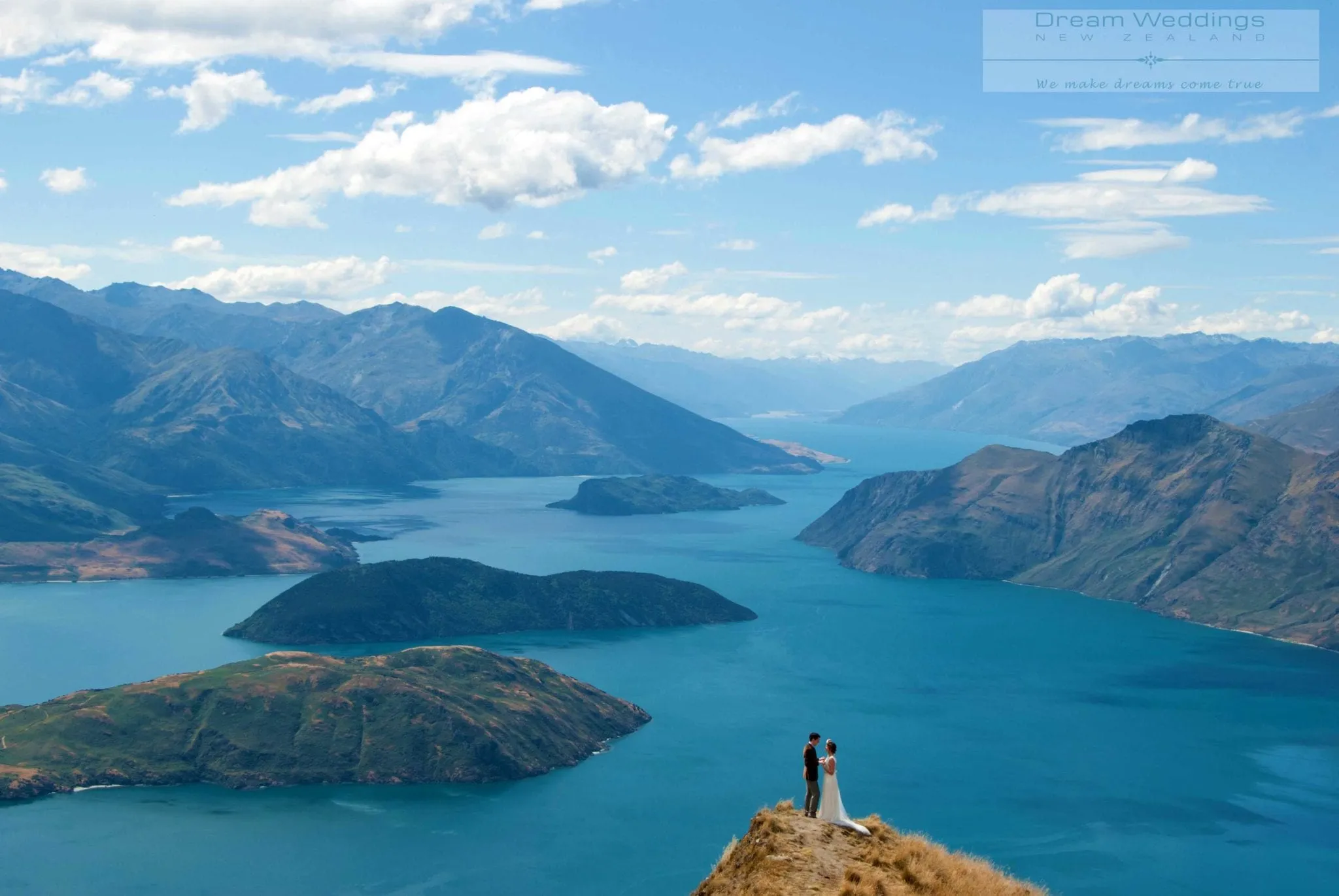 A helicopter elopement on Coromandel Peak above Lake Wānaka