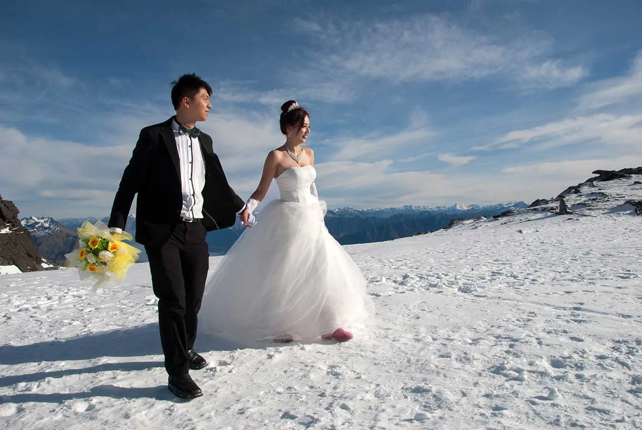A helicopter elopement on The Ledge at Cecil Peak, high above Lake Wakatipu