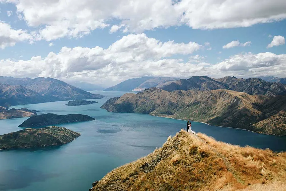 A helicopter elopement on Coromandel Peak above Lake Wānaka, New Zealand